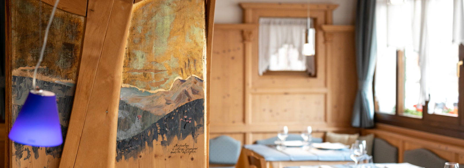 Sala dell'Albero del ristorante dell'Hotel Isolabella in Trentino