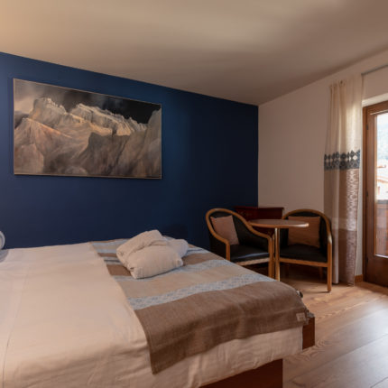 Art Room Silvia De Bastiani - Hotel Isolabella Primiero - Trentino