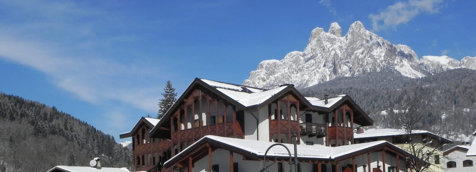 Hotel Isolabella ai piedi delle Dolomiti