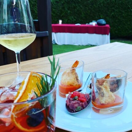 Aperitivo in giardino all'Hotel Isolabella