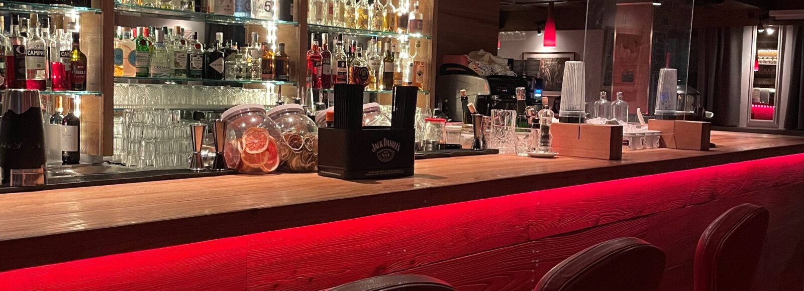 Isolabar- aperitivi e cocktail in Trentino